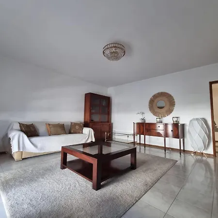 Central Luxury Flat 3 Balconies Apartment *